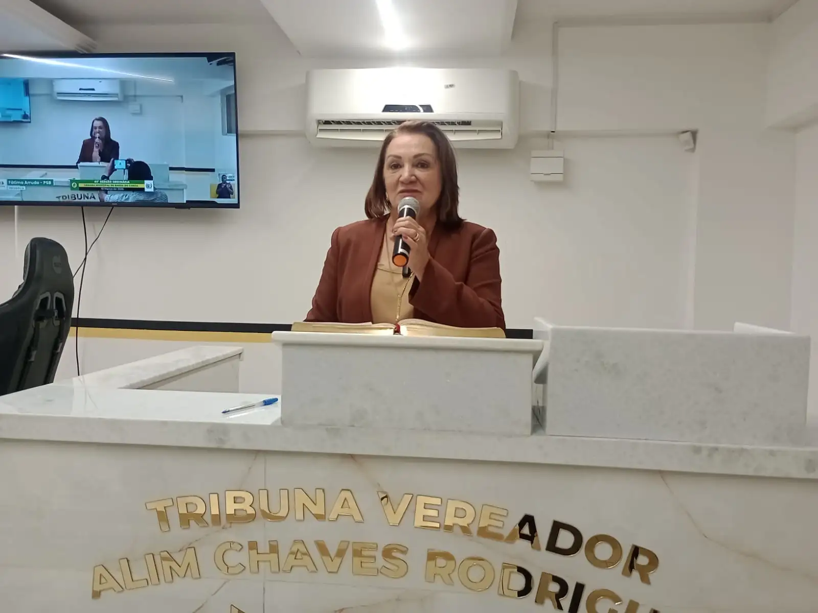 Vereadora Fátima Arruda cobra respeito às mulheres, Plano Diretor e preservação da história de Barra do Corda
